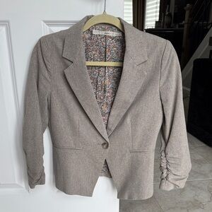 Women's small linen cotton beige Blazer